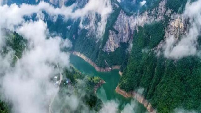 恩施土家族苗族自治州、恩施+6