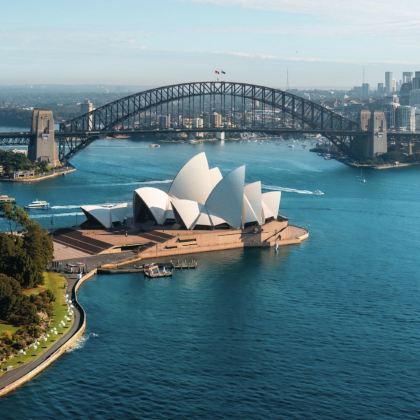 澳大利亚悉尼+堪培拉+悉尼歌剧院+蓝山缆车+斯蒂芬斯港观海豚巡游8日7晚私家团