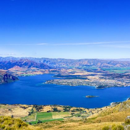 新西兰基督城+奥克兰+陶波湖+特卡波+皇后镇+蒂阿瑙+米尔福德峡湾+达尼丁+奥玛鲁12日10晚私家团