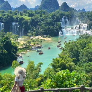 广西南宁+德天瀑布+通灵峡谷4日3晚跟团游