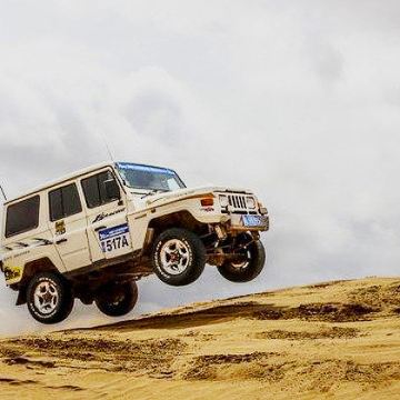 内蒙古鄂尔多斯+鄂尔多斯草原旅游区+成吉思汗陵旅游区+响沙湾5日4晚私家团