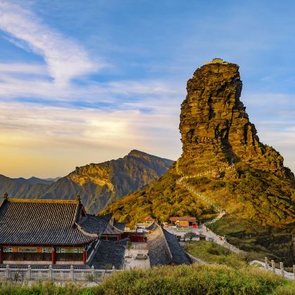 贵州贵阳+黄果树景区+荔波+西江千户苗寨+镇远+梵净山6日5晚拼小团