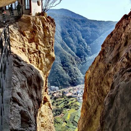 雁荡山+楠溪江+百丈漈+神仙居+缙云仙都景区7日6晚私家团