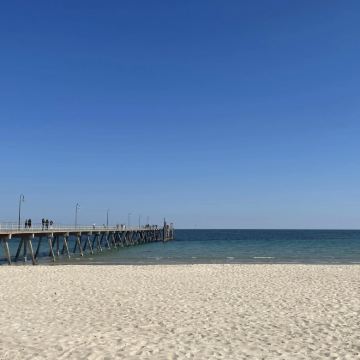 澳大利亚阿德莱德+阿德莱德动物园+阿德莱德中央市场+奔富玛吉尔酒庄+汉多夫德国村+澎湃粉红湖+维克多港7日6晚私家团