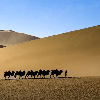 兰州+张掖+嘉峪关+酒泉+敦煌5日4晚拼小团