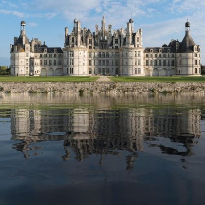 西班牙巴塞罗那+安道尔+巴黎+兰斯+卢森堡+法兰克福+阿姆斯特丹+布鲁塞尔10日9晚跟团游