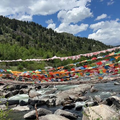 色达县城+四姑娘山景区+新都桥6日5晚私家团