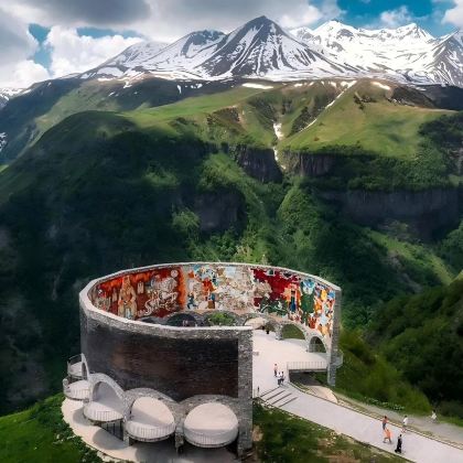 阿塞拜疆+格鲁吉亚+亚美尼亚11日10晚私家团