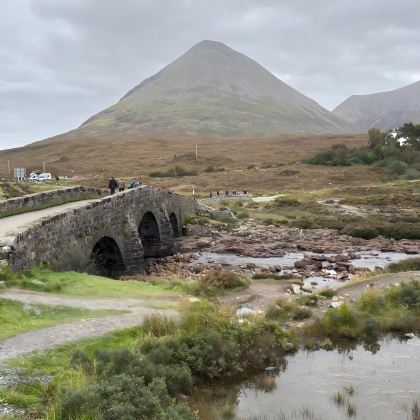英国爱丁堡+因弗内斯+天空岛+苏格兰高地+斯特灵6日5晚私家团