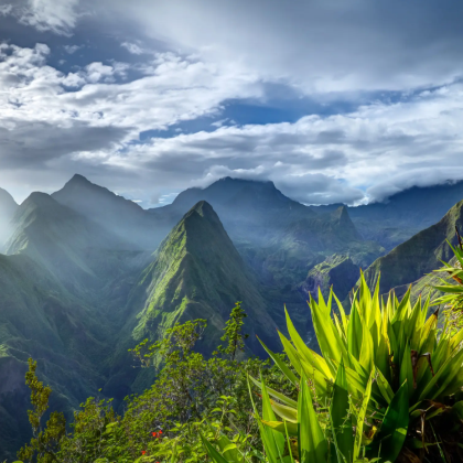 留尼汪（法属）+富尔奈斯火山+毛里求斯+马达加斯加+塞舌尔18日16晚拼小团