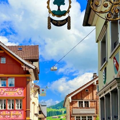 意大利+多洛米蒂山脉+少女峰+拉瓦莱多三峰山+龙疆湖+瑞士因特拉肯+采尔马特+苏黎世+日内瓦+阿彭策尔+沙夫豪森13日12晚私家团