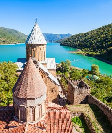 12D11N • Coastal-front ancient passage tour of Georgia + Azerbaijan + Armenia: Baku, Sheki, Signagi, Kazbegi, Gori, Kutaisi, Batumi, Mtskheta, Tbilisi, Yerevan