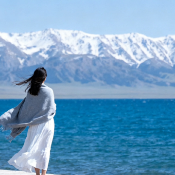 新疆伊犁+赛里木湖+那拉提草原4日3晚私家团