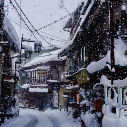 日本东京+轻井泽町+长野市+白马村+志贺高原10日9晚私家团