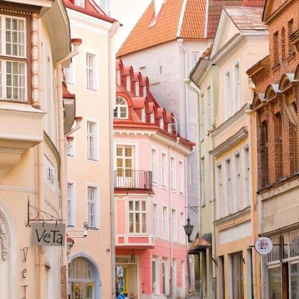 芬兰赫尔辛基+波尔沃+瑞典斯德哥尔摩+爱沙尼亚塔林+丹麦哥本哈根+欧登塞10日9晚拼小团