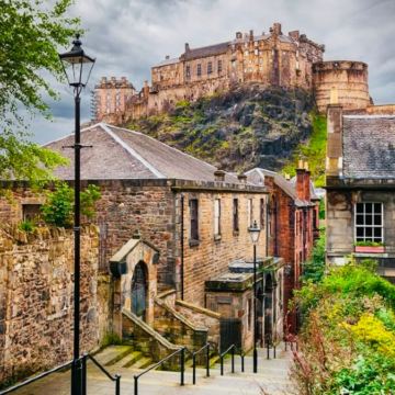 英国伦敦+剑桥+温德米尔+爱丁堡+约克+苏格兰高地+天空岛+七姐妹悬崖12日11晚拼小团