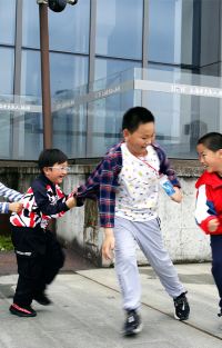 历史人文·上海杨浦滨江半日亲子营·CityWalk 城市探访 深度讲解 百年杨浦工业变迁 杨浦自来水厂 杨浦船厂 黄浦江渡轮 东方渔人码头 杨浦滨江城市建设规划展览馆图片