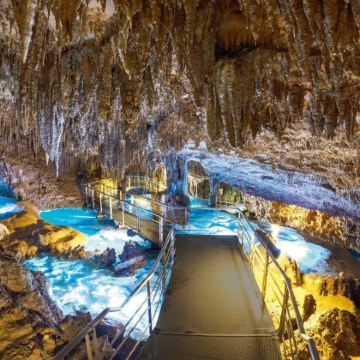 日本冲绳县那霸+冲绳世界文化王国5日4晚跟团游