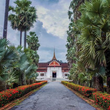 老挝万象+万荣+琅勃拉邦6日5晚私家团