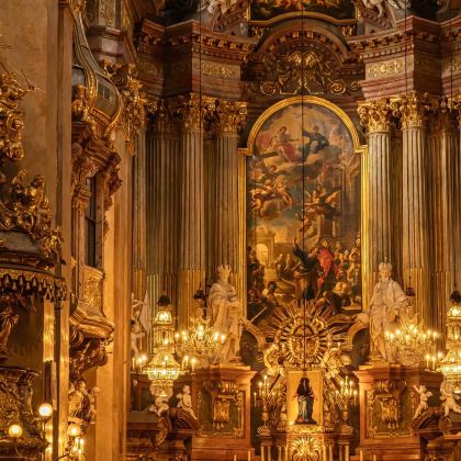 奥地利8日7晚私家团