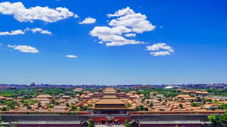 4D3N · Private Tours · Beijing Night of Chang'an Avenue & Lakeside Great wall-boating included &Pop Mart City Park+Forbidden City+Mutianyu Great Wall·Tour Guide+ Private Car+All tickets included