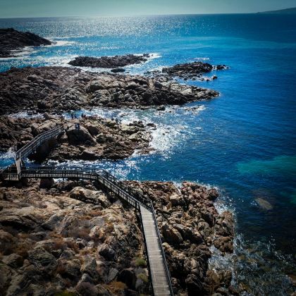 澳大利亚珀斯+兰斯林白沙丘+尖峰石阵+巴瑟尔顿栈桥8日6晚私家团