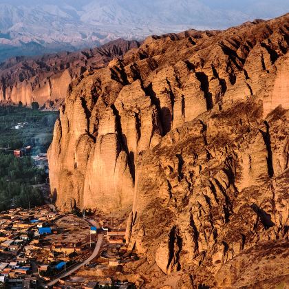 天水+甘南+扎尕那+官鹅沟大景区+拉卜楞寺+郎木寺+炳灵寺+黄河石林国家地质公园+黄河九曲第一湾9日8晚私家团