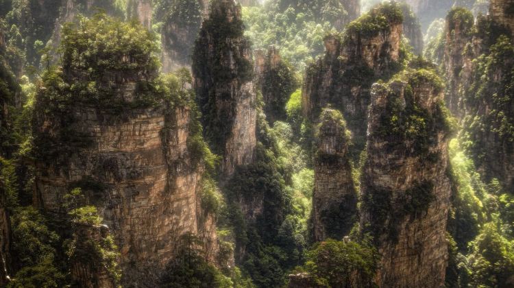 4-Day Zhangjiajie National Forest Park + Tianmen Mountain National Forest Park + Fenghuang Ancient Town