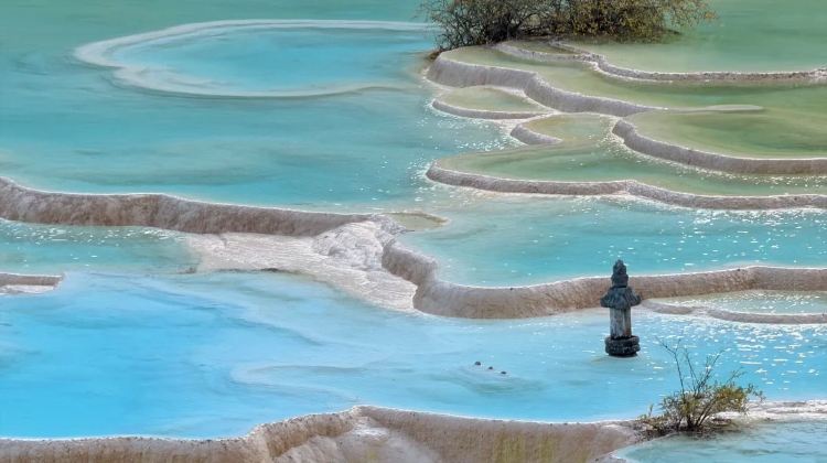 6-Day Chongqing + Chengdu Group Tours: Panda+Jiuzhaigou + Huanglong National Scenic Area