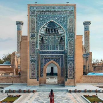 乌兹别克斯坦+哈萨克斯坦9日跟团游