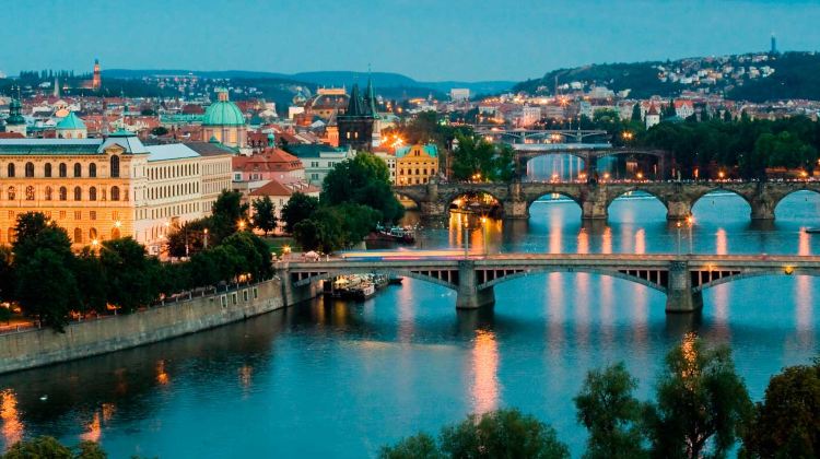 14-Day From East to West with London