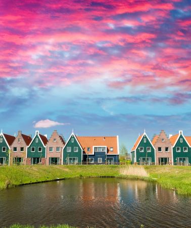 9D8N • Wonders of the Netherlands and Benelux