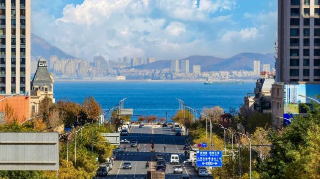 大連4日3晚跟團遊·超3k明星線+金牌導遊+24H接送+贈雙船出海喂海鷗/海牧三部曲+遊雙5A地質公園+海洋公園