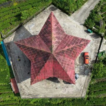 来古冰川+果果塘大拐弯+墨脱+林芝地区5日4晚跟团游