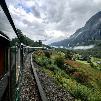 瑞典+挪威+丹麦+冰岛+芬兰+爱沙尼亚+立陶宛+拉脱维亚17日15晚跟团游