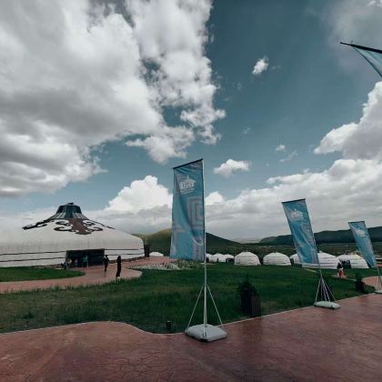 蒙古乌兰巴托+成吉思汗骑马雕像+成吉思汗广场+特日勒吉国家公园4日3晚自由行