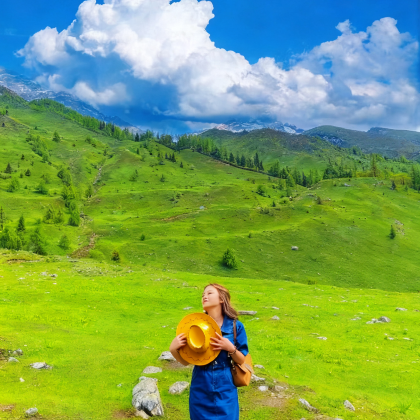 成都+四姑娘山景区+新都桥+墨石公园景区+鱼子西5日4晚跟团游