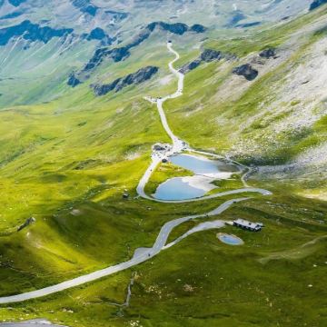 慕尼黑+新天鹅堡+日内瓦+多洛米蒂山脉+萨尔茨堡+国王湖+科莫湖+高地陶恩国家公园14日13晚私家团