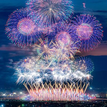 日本新潟县长冈市长冈花火大会 三尺玉打上场所2日1晚跟团游