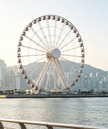 3日2晚 • 香港·點擊「自訂行程」即可享有免費行程策劃服務，一日包車遊覽經典景點：TVB探索新地標，中環街市打卡熱點，登太平山·賞不夜城