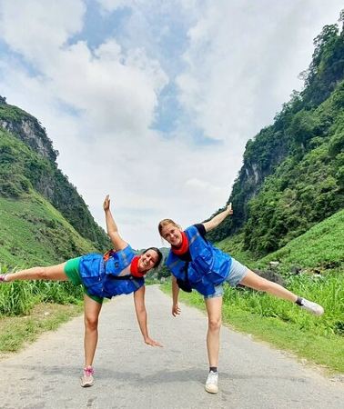 4D3N • Self Ride with Yolo Ha Giang: No License, No Police, No Fines
