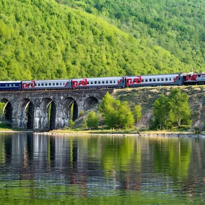 俄罗斯伊尔库茨克+奥尔洪岛+利斯特维扬卡6日5晚私家团