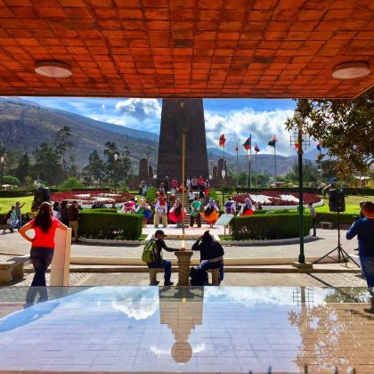 厄瓜多尔基多+加拉帕戈斯省12日10晚私家团