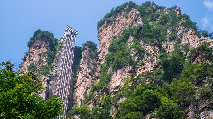 2-day 1-night · Group Tours · Zhangjiajie + Zhangjiajie National Forest Park + Tianmen Mountain National Forest Park