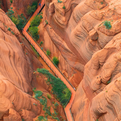 陕西黄河壶口瀑布+陕西波浪谷景区+南泥湾风景区+北京知青旧居2日1晚跟团游