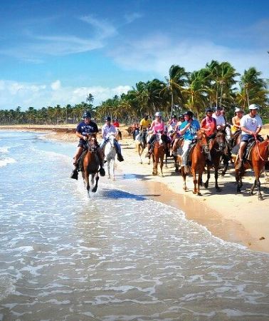 2D1N • Horseback Riding along the Beach