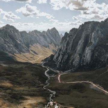 甘加秘境+拉卜楞寺+桑科草原+阿万仓湿地+宁玛寺(娘玛寺)大经筒+莲宝叶则景区+黄河九曲第一湾+郎木寺景区+若尔盖花湖生态旅游区+扎尕那+腊子口景区+官鹅沟大景区+麦积山石窟+伏羲庙8日7晚私家团