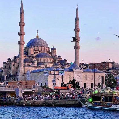 伊斯坦布尔+卡帕多奇亚+伊兹密尔+阿拉恰特+爱琴海+库萨达斯+棉花堡+费特希耶+地中海+D400公路+卡斯+安塔利亚12日11晚私家团