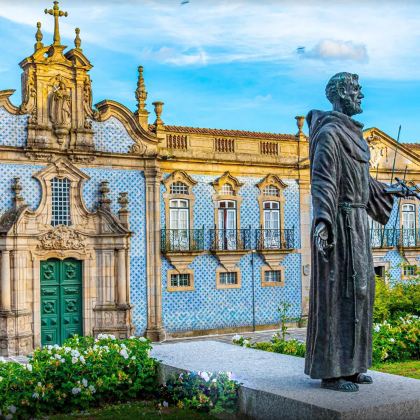 葡萄牙里斯本区+埃武拉区+塞维利亚+米哈斯+科尔多瓦+托莱多+马德里+萨拉戈萨+巴塞罗那10日9晚拼小团