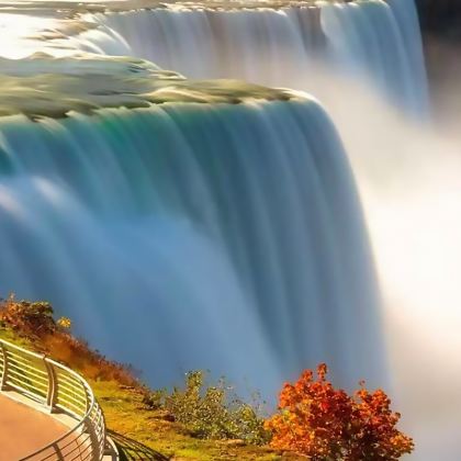 加拿大温哥华+班夫国家公园+蒙特利尔+魁北克城+渥太华+多伦多+尼亚加拉城市游轮11日10晚私家团